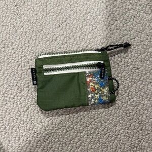 THREAD wallet Green Zippered Pouch with Patterned Accent